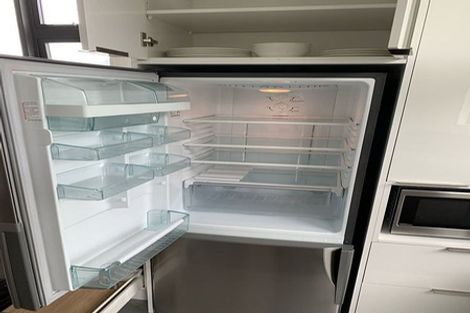 Photo of property in 1/2 Miramar Road North, Miramar, Wellington, 6022