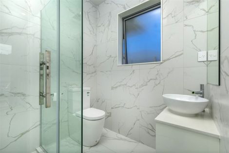 Photo of property in 15 Fruitlands Road, Kumeu, 0810