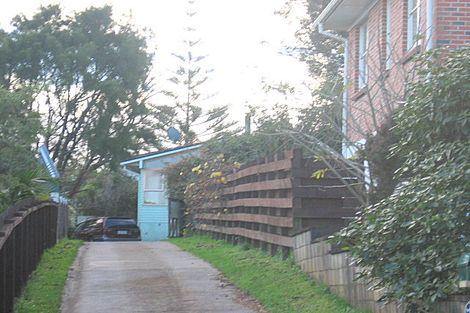 Photo of property in 19 Crompton Road, Massey, Auckland, 0614