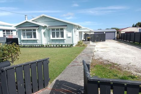 Photo of property in 102 Peel Street, Westport, 7825