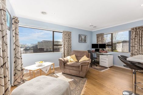 Photo of property in 7 The Top Gallant, Whitby, Porirua, 5024