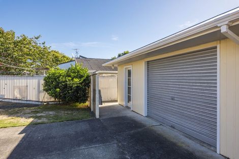 Photo of property in 50 Queens Road, Waikanae Beach, Waikanae, 5036