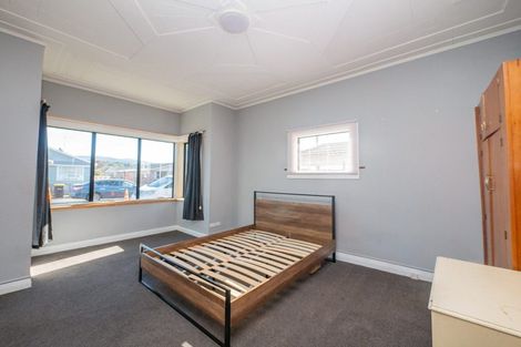 Photo of property in 145 Macandrew Road, South Dunedin, Dunedin, 9012