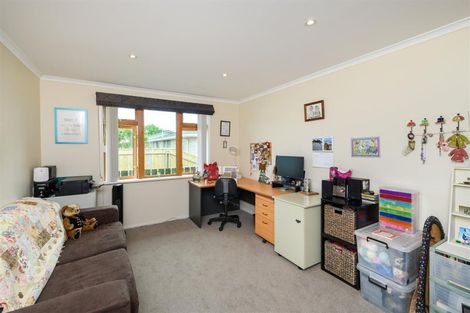 Photo of property in 11 Wanganui Road, Marton, 4710