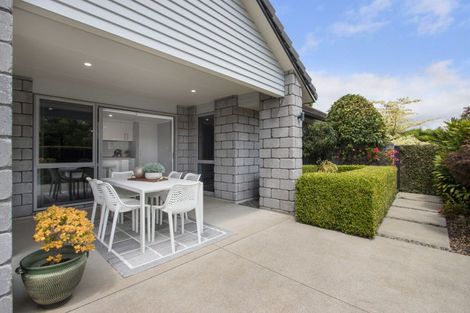 Photo of property in 60 Kayelene Place, Omokoroa, 3114
