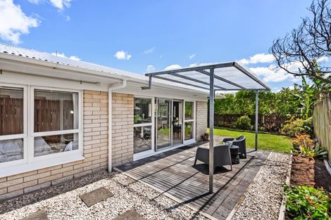 Photo of property in 1/15 Zealandia Street, Kensington, Whangarei, 0112