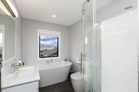 Photo of property in 125 Riverstone Drive, Riverstone Terraces, Upper Hutt, 5018