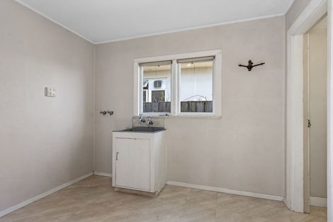 Photo of property in 337 Ferry Road, Waltham, Christchurch, 8011