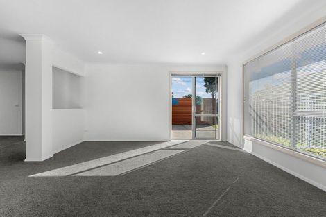 Photo of property in 82 Barbados Way, One Tree Point, 0118