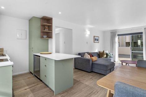 Photo of property in 2/21 The Mall, Mount Maunganui, 3116