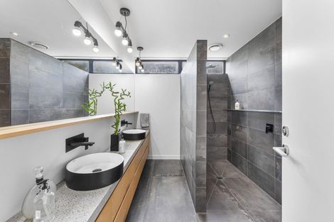 Photo of property in 61 Evelyn Road, Cockle Bay, Auckland, 2014