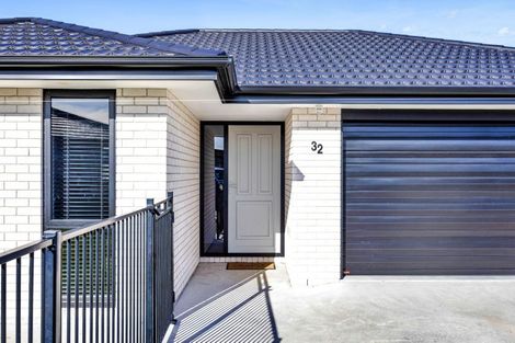 Photo of property in 32 County Drive, Hawera, 4610