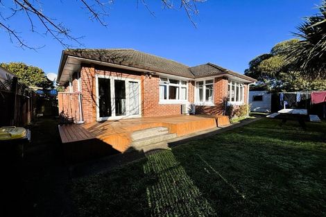 Photo of property in 71 Maidstone Road, Ilam, Christchurch, 8041