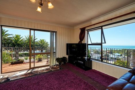 Photo of property in 72 Churchill Street, Kaikoura, 7300