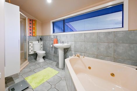 Photo of property in 4 Bremner Crescent, Stoke, Nelson, 7011