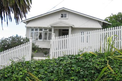 Photo of property in 15 Huia Street, Devonport, Auckland, 0624