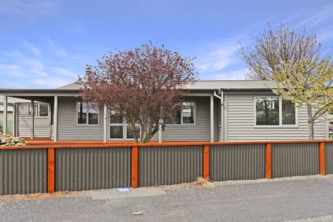 Photo of property in 15 Simons Street, Twizel, 7901