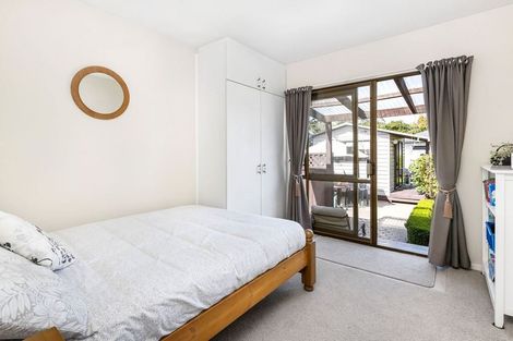 Photo of property in 3 Prudhoe Lane, Northcote, Christchurch, 8052