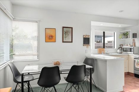 Photo of property in 14a Ngarimu Place, Mount Maunganui, 3116