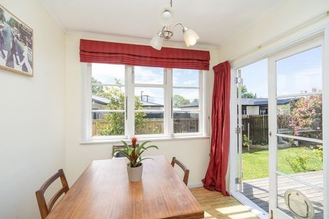 Photo of property in 30 Holland Road, Fairfield, Hamilton, 3214