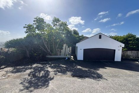 Photo of property in 132 Redoubt Road, Goodwood Heights, Auckland, 2105