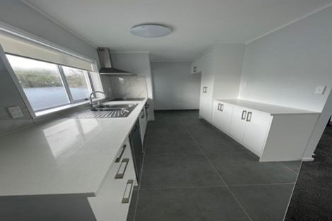 Photo of property in 1/40 Vodanovich Road, Te Atatu South, Auckland, 0610