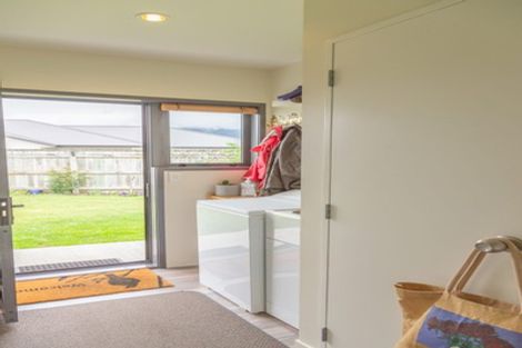 Photo of property in 10 Ngahana Place, Turangi, 3334