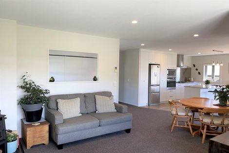 Photo of property in 25 Victoria Street, Richmond Heights, Taupo, 3330