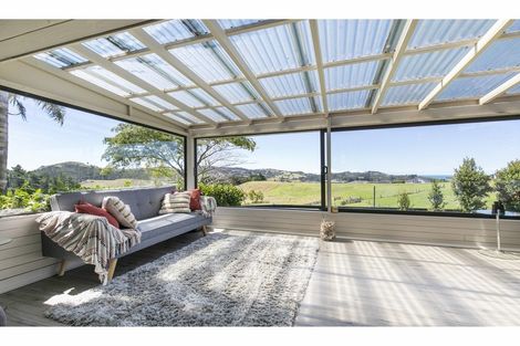 Photo of property in 115 Hillcrest Road, Hatfields Beach, Orewa, 0931