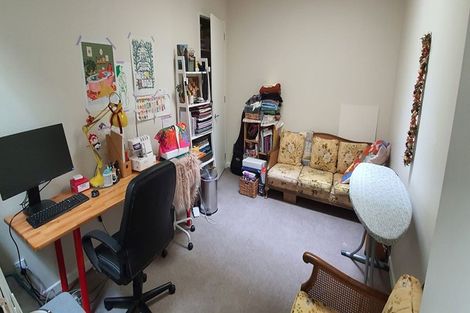 Photo of property in 2/25 Home Street, Mount Victoria, Wellington, 6011