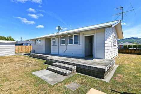 Photo of property in 9 Phar Lap Grove, Trentham, Upper Hutt, 5018