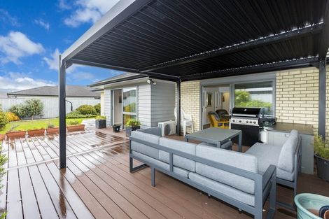 Photo of property in 94 Riverstone Drive, Riverstone Terraces, Upper Hutt, 5018