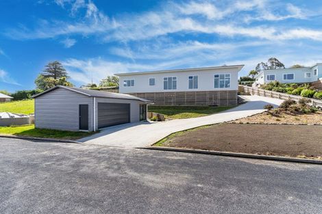 Photo of property in 5 Okahau Terrace, Warrington, 9471