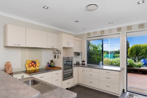 Photo of property in 28 Noble Johnston Drive, Katikati, 3129