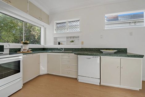 Photo of property in 4 Bloomfield Place, Epsom, Auckland, 1023