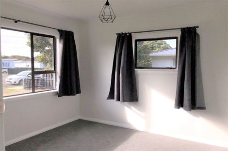 Photo of property in 217 Puriri Street, Castlecliff, Whanganui, 4501
