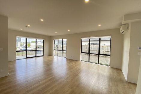 Photo of property in 2 Dorricott Avenue, Hobsonville, Auckland, 0616