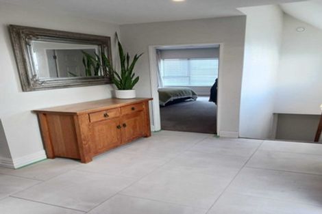 Photo of property in 16j Hobson Street, Thorndon, Wellington, 6011