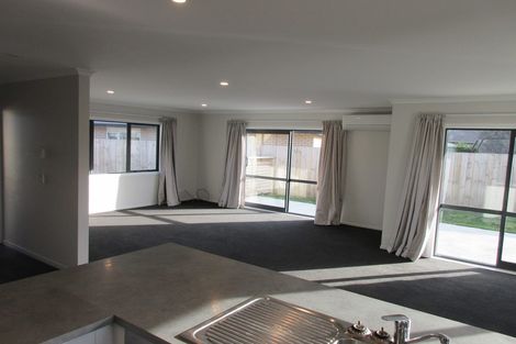 Photo of property in 25 Gallipoli Place, Paraparaumu, 5032