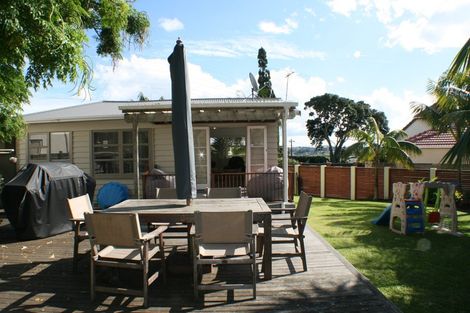 Photo of property in 1/18 Francis Street, Hauraki, Auckland, 0622