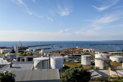 Photo of property in 31/1 Findlay Street, Moturoa, New Plymouth, 4310