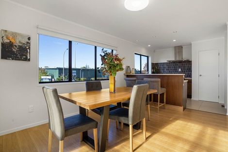 Photo of property in 1/63 Wellington Street, Howick, Auckland, 2014