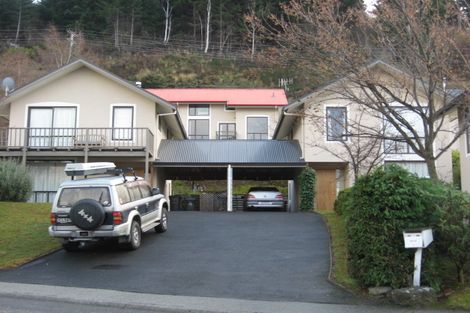 Photo of property in 6/4 Sainsbury Road, Fernhill, Queenstown, 9300