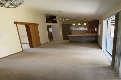 Photo of property in 1/6 Alana Place, Mount Wellington, Auckland, 1060