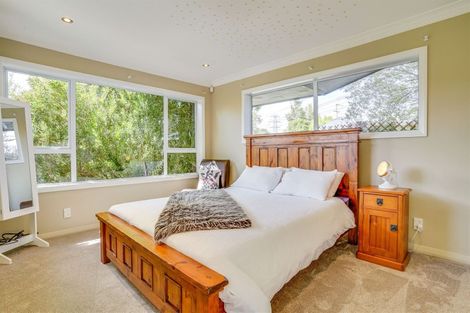 Photo of property in 11 Arlington Street, Burnside, Christchurch, 8053