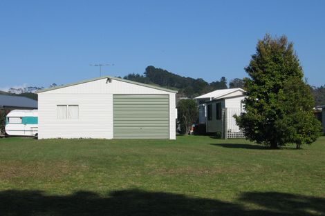 Photo of property in 17 Oyster Drive, Cooks Beach, Whitianga, 3591