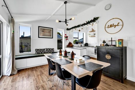 Photo of property in 8 Richmond Street, Fitzroy, New Plymouth, 4312