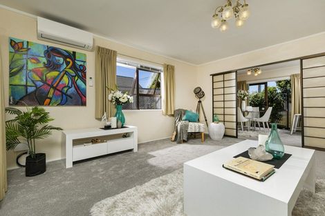 Photo of property in 37 Pine Road, Orewa, 0931