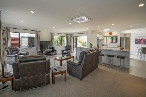 Photo of property in 52 Springbok Avenue, Whitianga, 3510