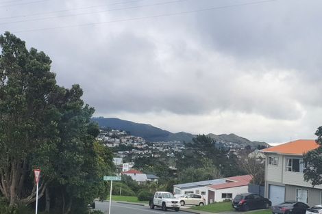 Photo of property in 86 Baylands Drive, Newlands, Wellington, 6037